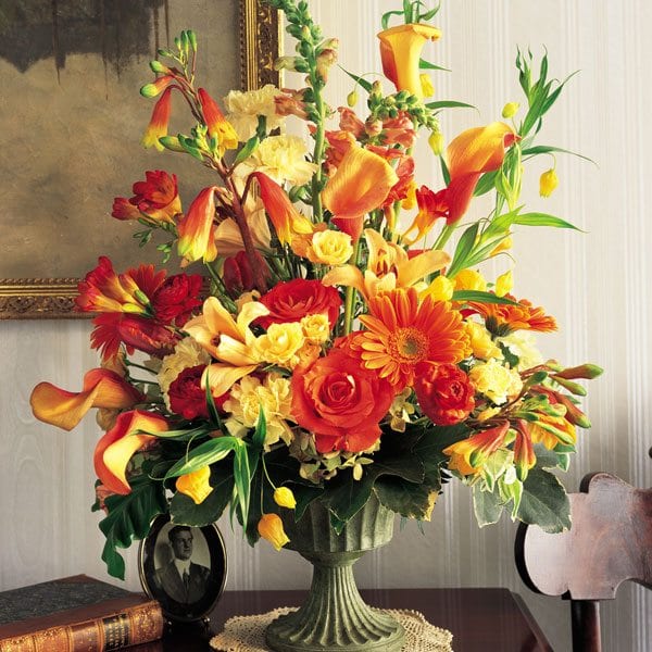 Classic Traditional Entry Hall Flowers Classic Traditional Entry Hall Flowers